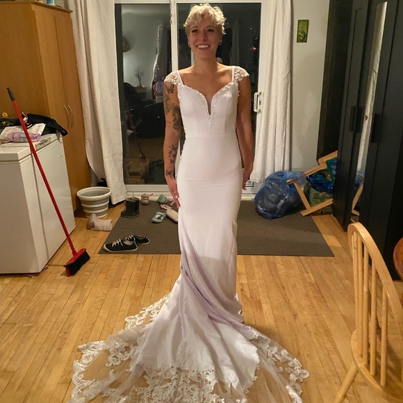 Wedding dress - Picture 6 of 7